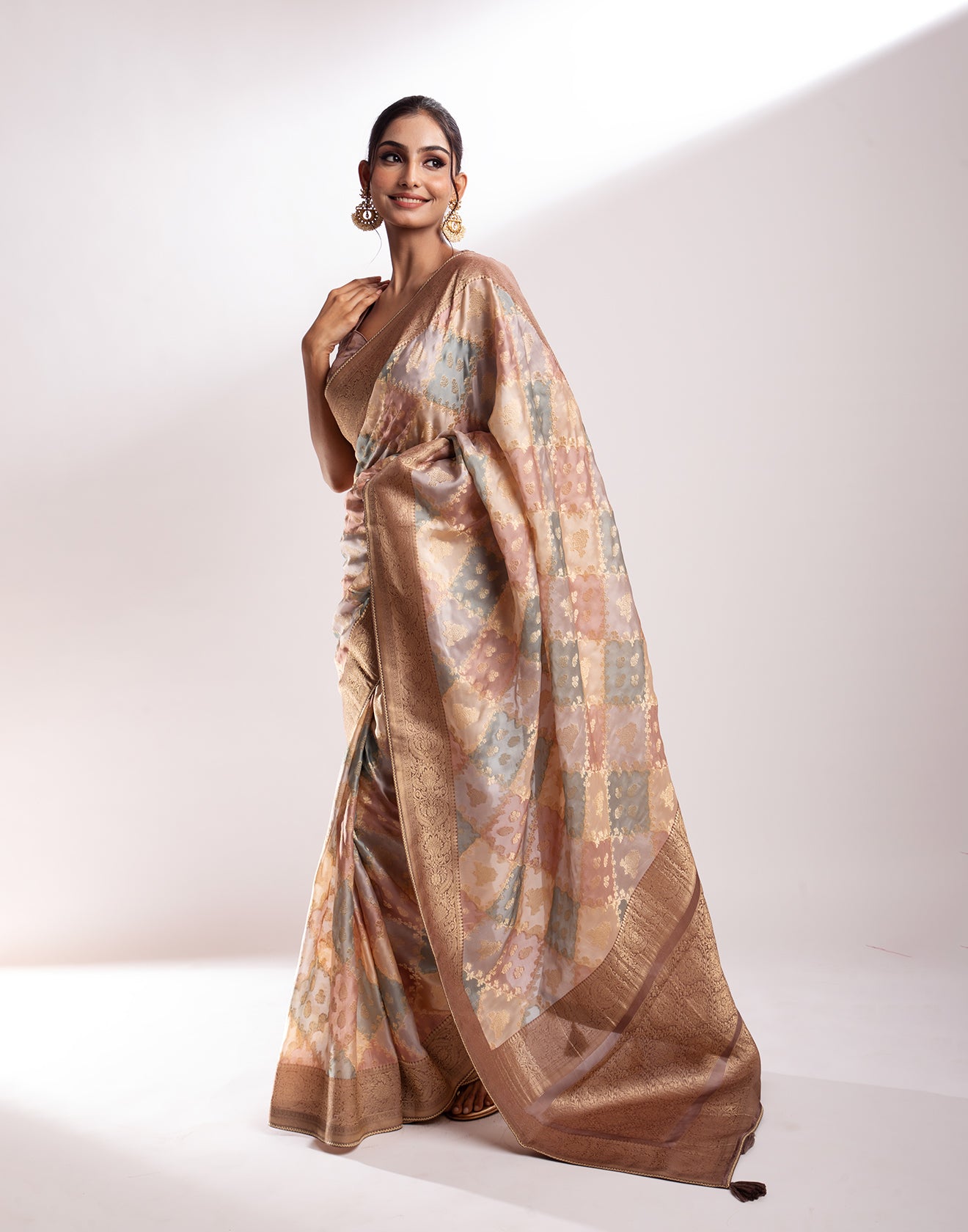 Buy Metallic Hues Blended Silk Saree With Stitched Blouse