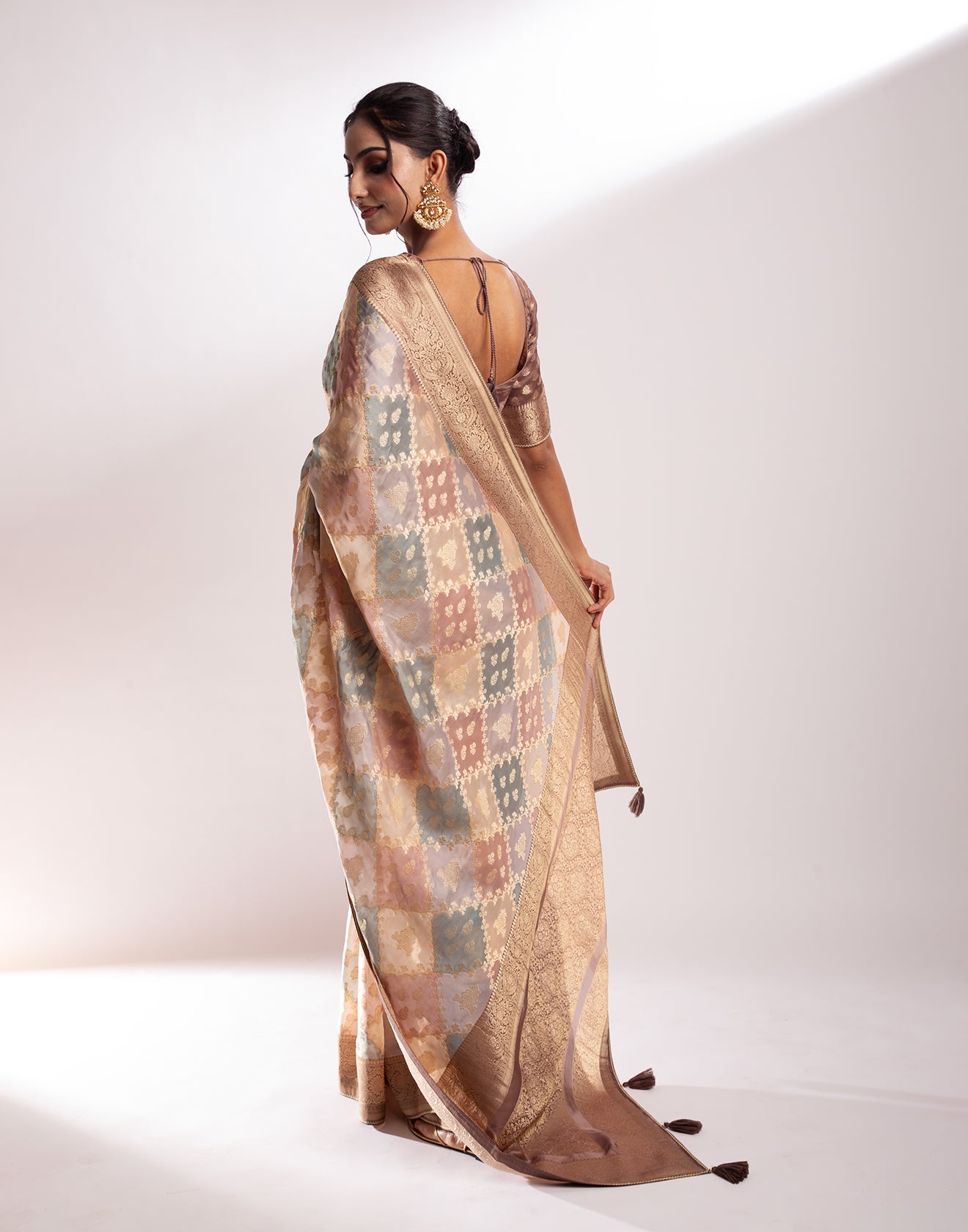 Buy Metallic Hues Blended Silk Saree With Stitched Blouse