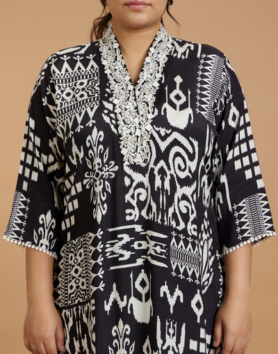 Black And White Abstract Printed V Neck Kurta Set