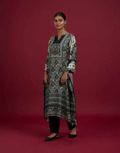 festive wear kurta sets for women