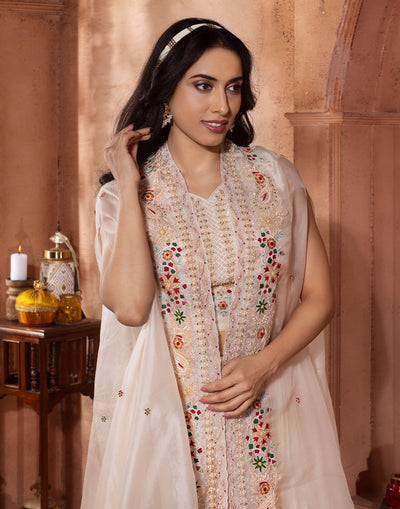 Chantilly White Embroidered Festive Fusion Set