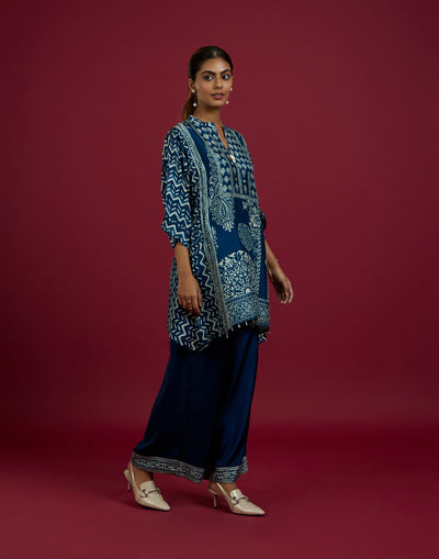 Dark Navy Blue Printed Kurta Set With Danglers