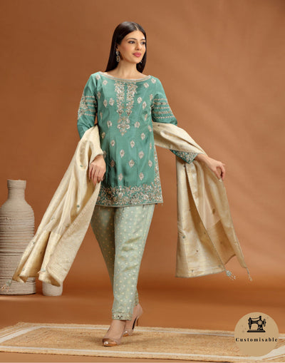 indian traditional dress for women