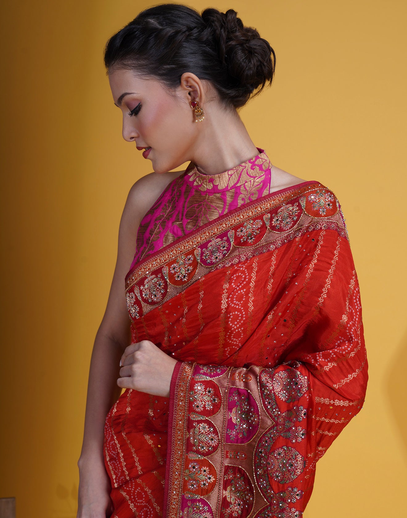 Laal Seher Bandhej With Mughal Border Silk Saree