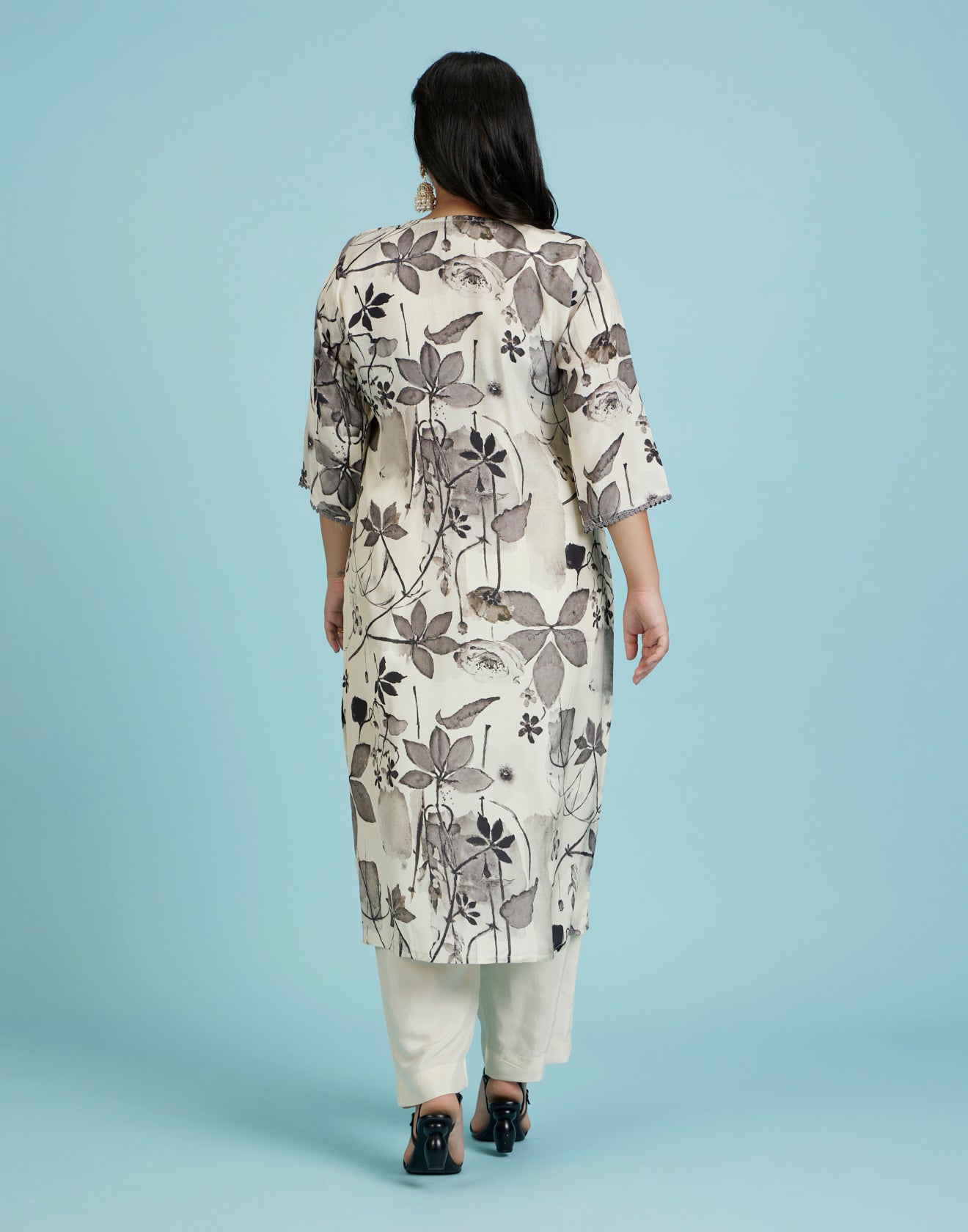 Monochromatic Gardenia Printed Kurta Set