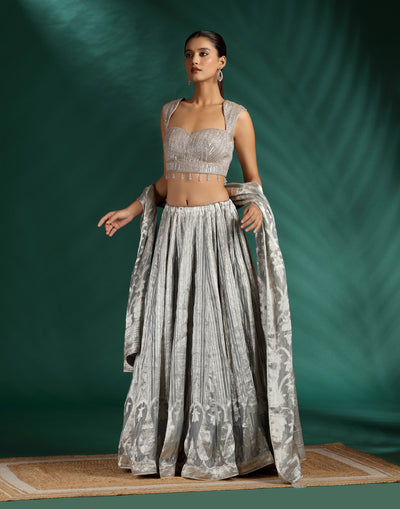 latest lehenga designs for wedding