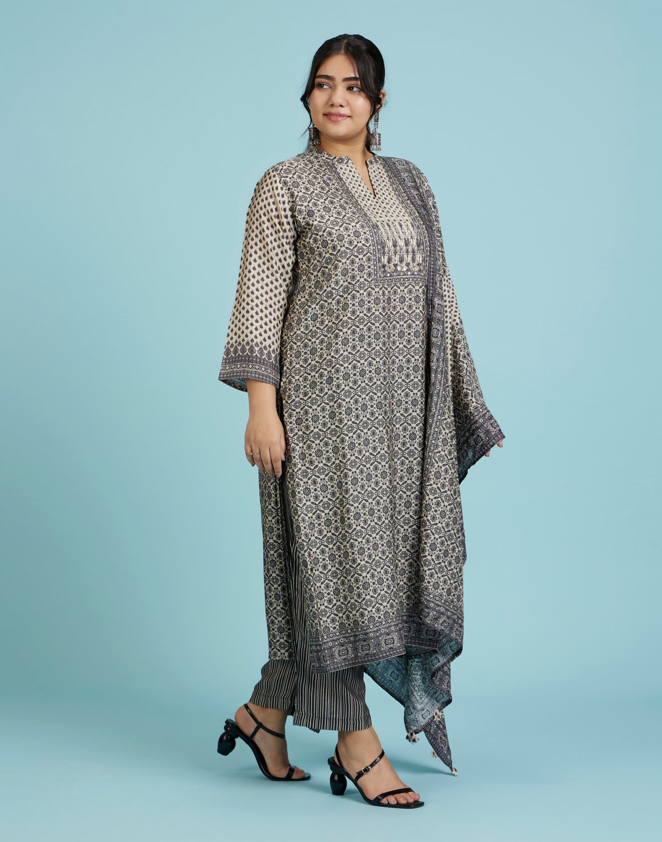 Off-White And Black Ethnic Workwear Kurta Set