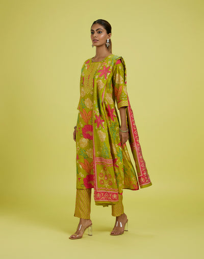 Parakeet Yellow Floral Printed Kurta Set