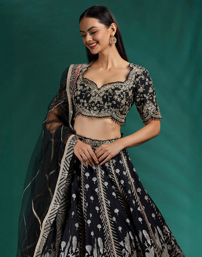 latest lehenga designs for wedding