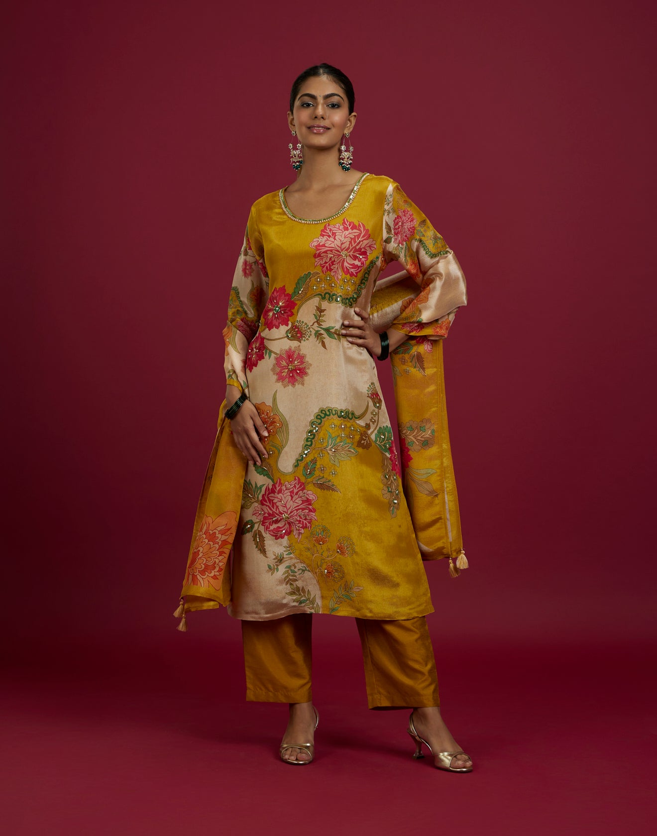 Sun Rays Hue Floral Printed Festive Kurta Set