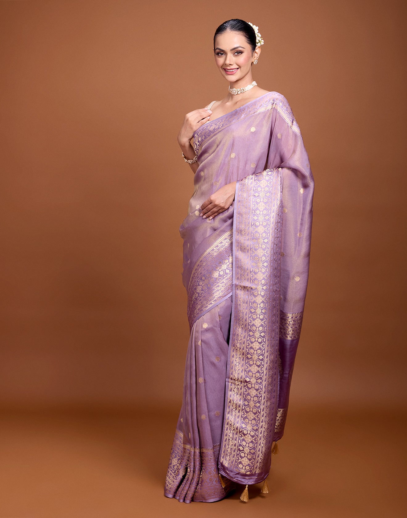 Thisle Paradise Floral Butti Silk Saree