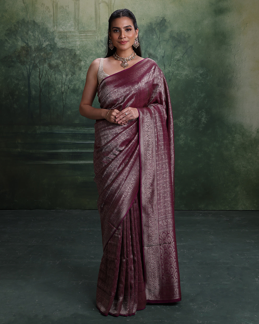 Cabernet Purple Dola Silk Saree With Unstitched Blouse Fabric
