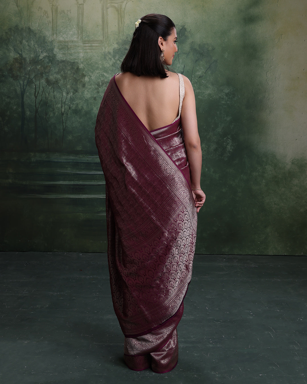 Cabernet Purple Dola Silk Saree With Unstitched Blouse Fabric