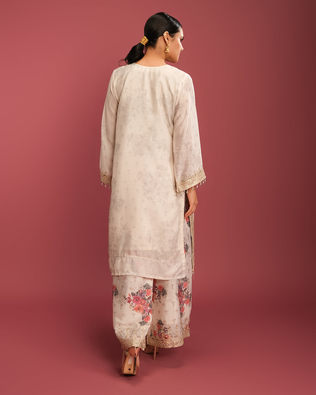 Créme Brulle Printed Crepe Silk Kurta Set