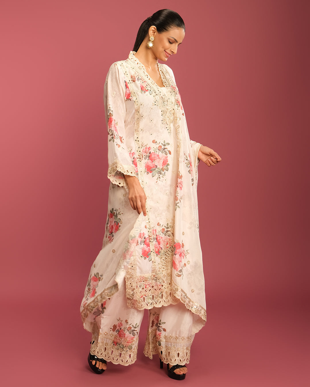 Daisy Dream Floral Printed Crepe Silk Kurta Set