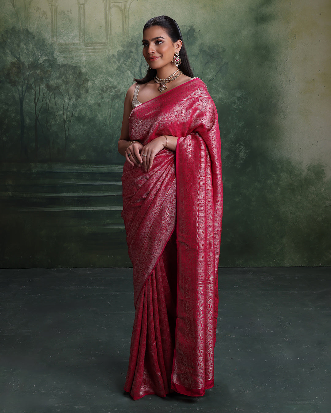 Plum Pink Dola Silk Saree With Unstitched Blouse Fabric