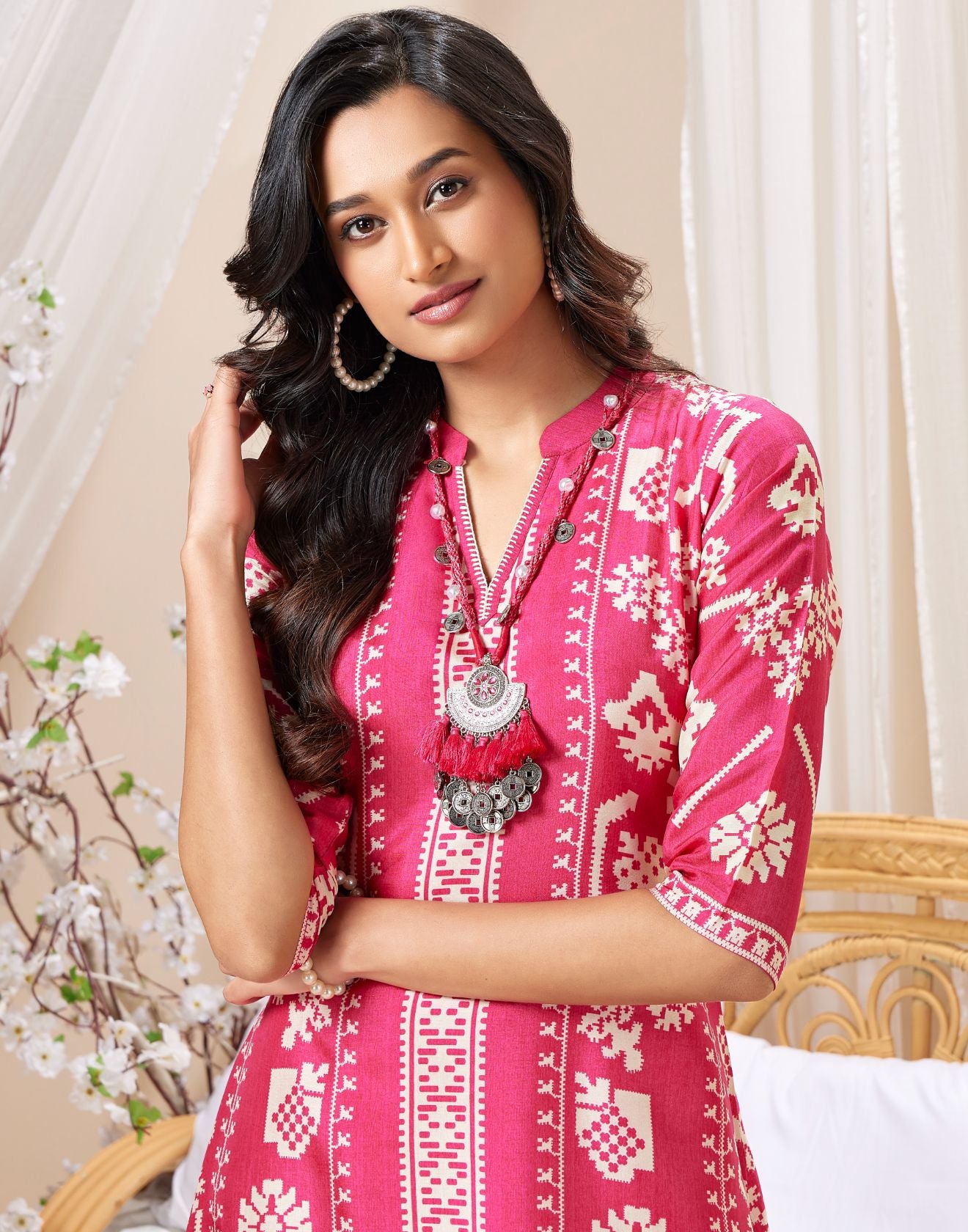 Vibrant Pop Blended Silk Asymmetric Kurta Set With Necklace